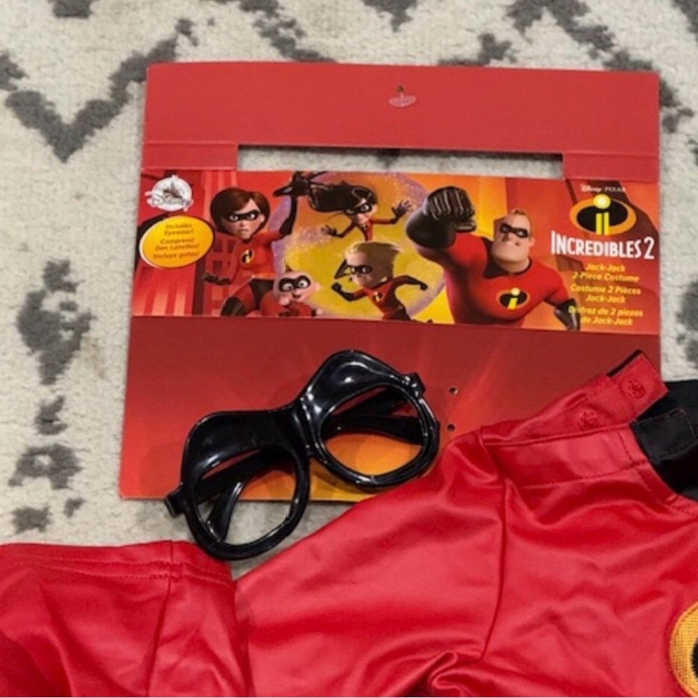 Disney Incredibles Red Superhero Halloween Costume with Black Goggles